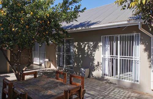 Westdene Apartment | 35 m² Apartment ∙ 4 guests