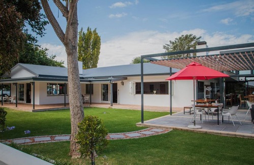 Swellendam Bed & Breakfast | 35 m² Bed and breakfast ∙ 4 guests