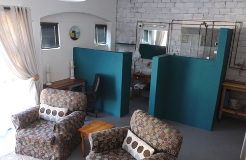 Somerset West Apartment | 35 On Abbey, Spacious, comfort with a rustic look.