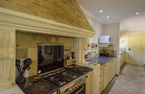 Clarens Bed & Breakfast | 350 m² Bed and breakfast ∙ 3 bedrooms ∙ 6 guests