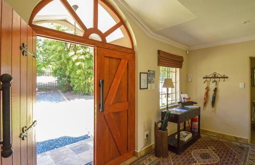 Clarens Bed & Breakfast | 350 m² Bed and breakfast ∙ 3 bedrooms ∙ 6 guests