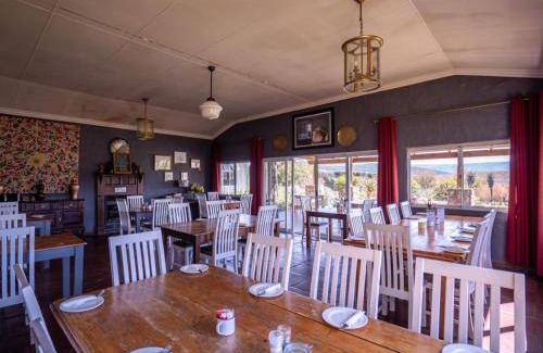 Hogsback House | 350 m² House ∙ 3 bedrooms ∙ 6 guests