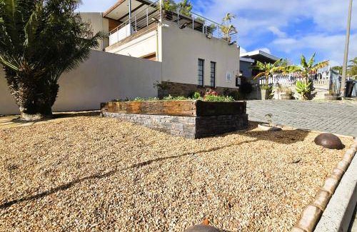 Trawal House | 350 m² House ∙ 4 bedrooms ∙ 8 guests