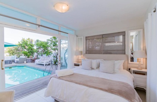 Bloubergstrand Villa | 350 m² Villa ∙ 4 bedrooms ∙ 12 guests