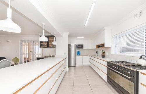 Langebaan House | 356 m² House ∙ 3 bedrooms ∙ 6 guests