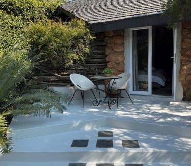 Constantia Kloof Bed & Breakfast | 36 m² Bed and breakfast ∙ 2 guests