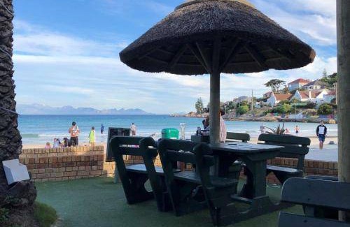 Fish Hoek Bed & Breakfast | 36 m² Bed and breakfast ∙ 2 guests