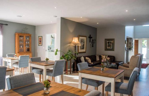 Hermanus Bed & Breakfast | 38 m² Bed and breakfast ∙ 127 guests