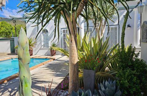 Graaff-Reinet Bed & Breakfast | 38 m² Bed and breakfast ∙ 5 guests