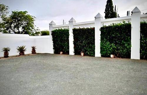 Graaff-Reinet Bed & Breakfast | 38 m² Bed and breakfast ∙ 5 guests