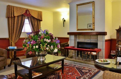Drakenstein Bed & Breakfast | 380 m² Bed and breakfast ∙ 2 bedrooms ∙ 127 guests