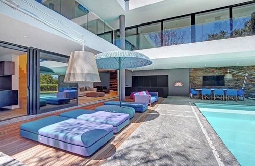 Camps Bay House | 4-bedroom house in lovely Cape Town with WiFi, AC