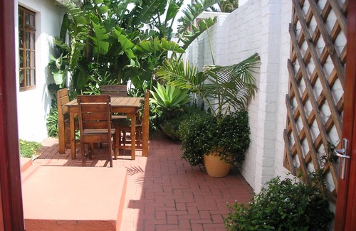 Pollok Beach Other | 40 m² Accommodation ∙ 2 bedrooms ∙ 1 guest
