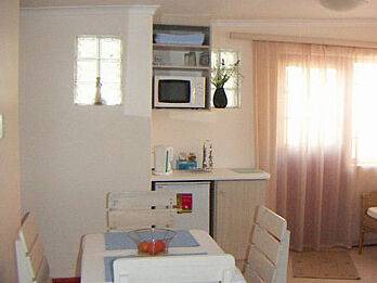 Pollok Beach Other | 40 m² Accommodation ∙ 2 bedrooms ∙ 1 guest