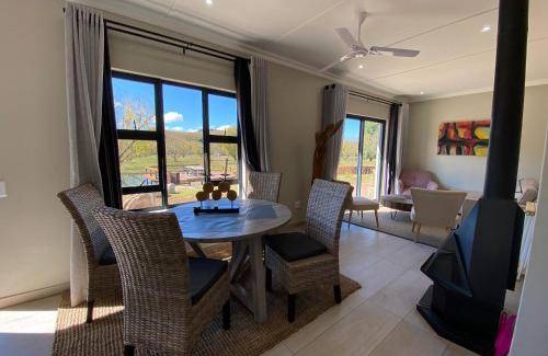 Himeville Apartment | 40 m² Apartment ∙ 2 bedrooms ∙ 5 guests