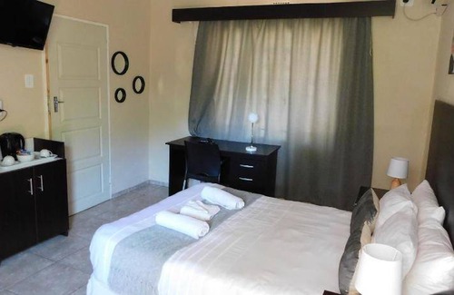 Flora Park Bed & Breakfast | 40 m² Bed and breakfast ∙ 3 guests