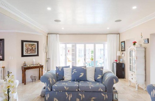 Sunset Beach Bed & Breakfast | 40 m² Bed and breakfast ∙ 127 guests