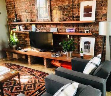 Greater Johannesburg Metropolitan Area House | 40 m² House ∙ 3 bedrooms ∙ 6 guests