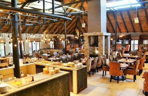 Leeupoort Cabin | 40 m² Lodge ∙ 99 guests