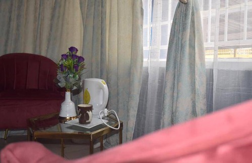 Greater Johannesburg Metropolitan Area Bed & Breakfast | 400 m² Bed and breakfast ∙ 2 bedrooms ∙ 4 guests