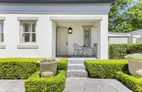 Alphen House | 400 m² House ∙ 4 bedrooms ∙ 8 guests