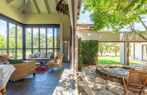 Dullstroom Villa | 400 m² Villa ∙ 4 bedrooms ∙ 8 guests