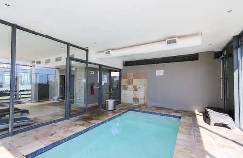 Bloubergstrand Apartment | 401 Infinity Apartment