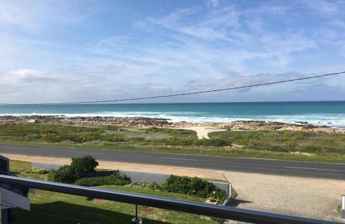 Struisbaai House | 41 Marine