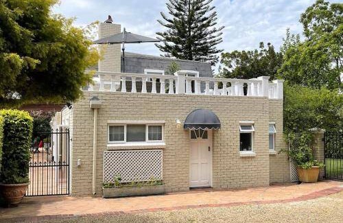 Constantia Apartment | 42 m² Apartment ∙ 1 bedroom ∙ 2 guests