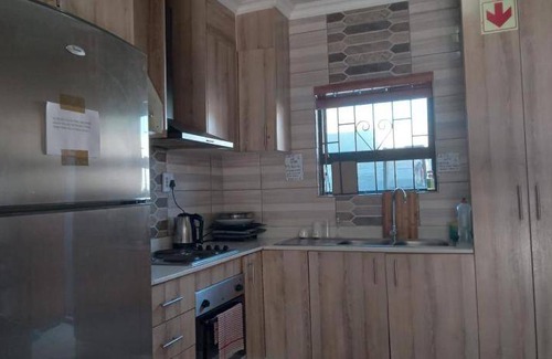 Eikenbosch Cabin | 42 m² Lodge ∙ 4 guests