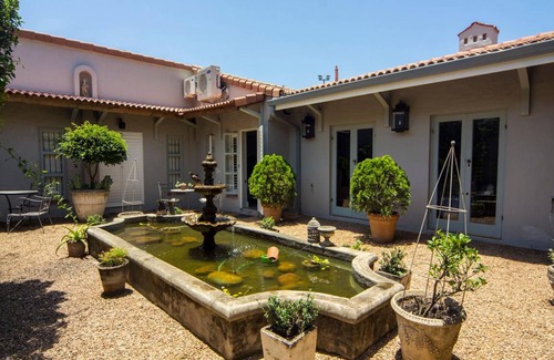 Umhlanga Bed & Breakfast | 45 m² Bed and breakfast ∙ 127 guests