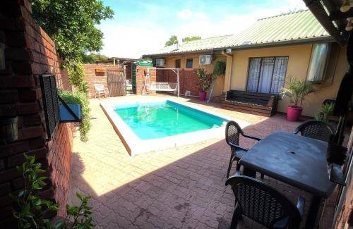 Kathu Bed & Breakfast | 46 m² Bed and breakfast ∙ 2 bedrooms ∙ 5 guests