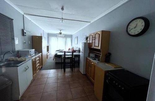 Kathu Bed & Breakfast | 46 m² Bed and breakfast ∙ 2 bedrooms ∙ 5 guests