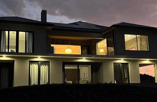 Kenton on Sea House | 5 Bedroom Imbabala Eco-Lodge nestled in a peaceful estate with stunning views