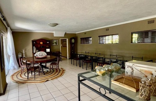 Greater Johannesburg Metropolitan Area House | 5 Crown Guesthouse