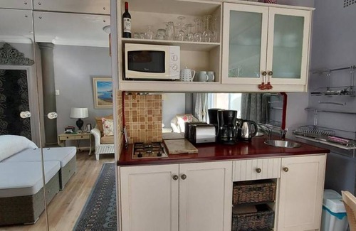 Somerset West Apartment | 50 m² Apartment ∙ 1 bedroom ∙ 2 guests