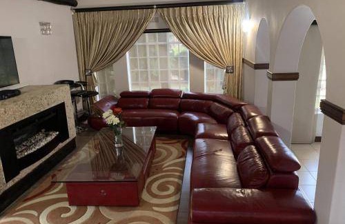 Greater Johannesburg Metropolitan Area Apartment | 50 m² Apartment ∙ 3 bedrooms ∙ 6 guests