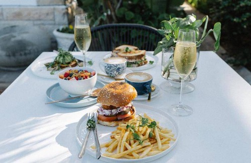 St. James Bed & Breakfast | 50 m² Bed and breakfast ∙ 127 guests