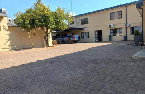 Mahikeng Bed & Breakfast | 50 m² Bed and breakfast ∙ 4 guests
