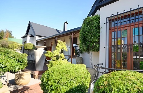 Greater Johannesburg Metropolitan Area Bed & Breakfast | 50 m² Bed and breakfast ∙ 4 guests