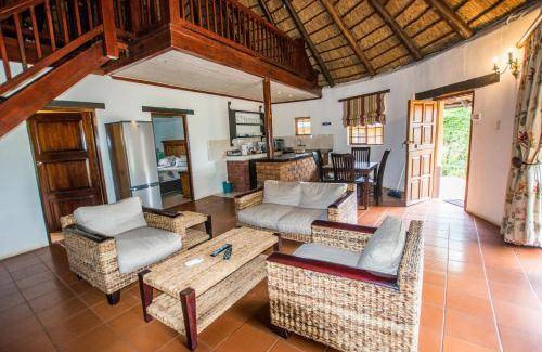 Kareeberg Cabin | 50 m² Lodge ∙ 3 bedrooms ∙ 6 guests