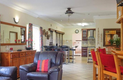 Ballito House | 500 m² House ∙ 5 bedrooms ∙ 10 guests