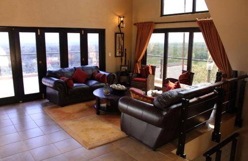 Bela-Bela Villa | 500 m² Villa ∙ 5 bedrooms ∙ 14 guests