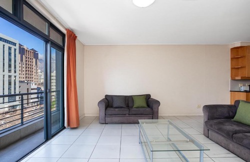 Cape Town City Centre Apartment | 501 Dockside
