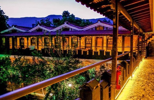 Edremit Hotel | 51 m² Hotel ∙ 5 guests