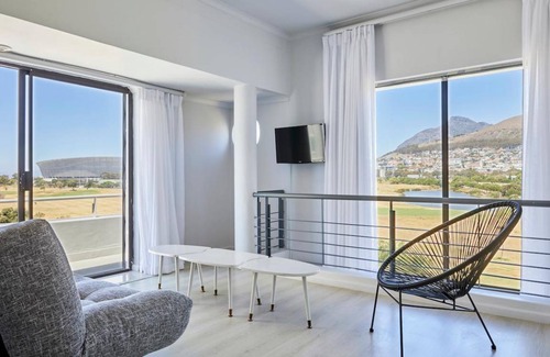 Mouille Point Hotel | 52 m² Hotel ∙ 127 guests