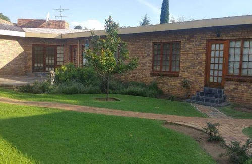 Ekurhuleni Bed & Breakfast | 53 m² Bed and breakfast ∙ 4 guests