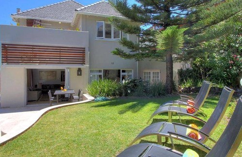 Camps Bay Villa | 53 m² Villa ∙ 127 guests