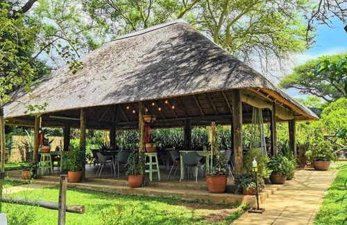 Muldersdrift House | 54 m² Farmhouse ∙ 127 guests