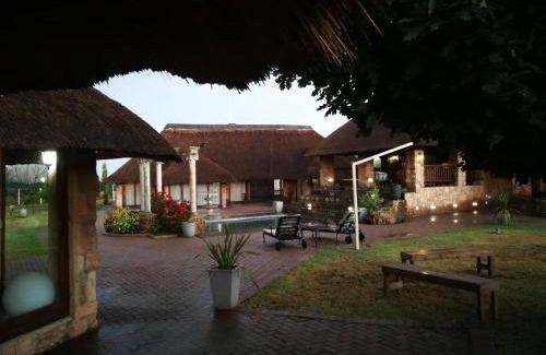 Mogale City Cabin | 54 m² Lodge ∙ 2 bedrooms ∙ 7 guests